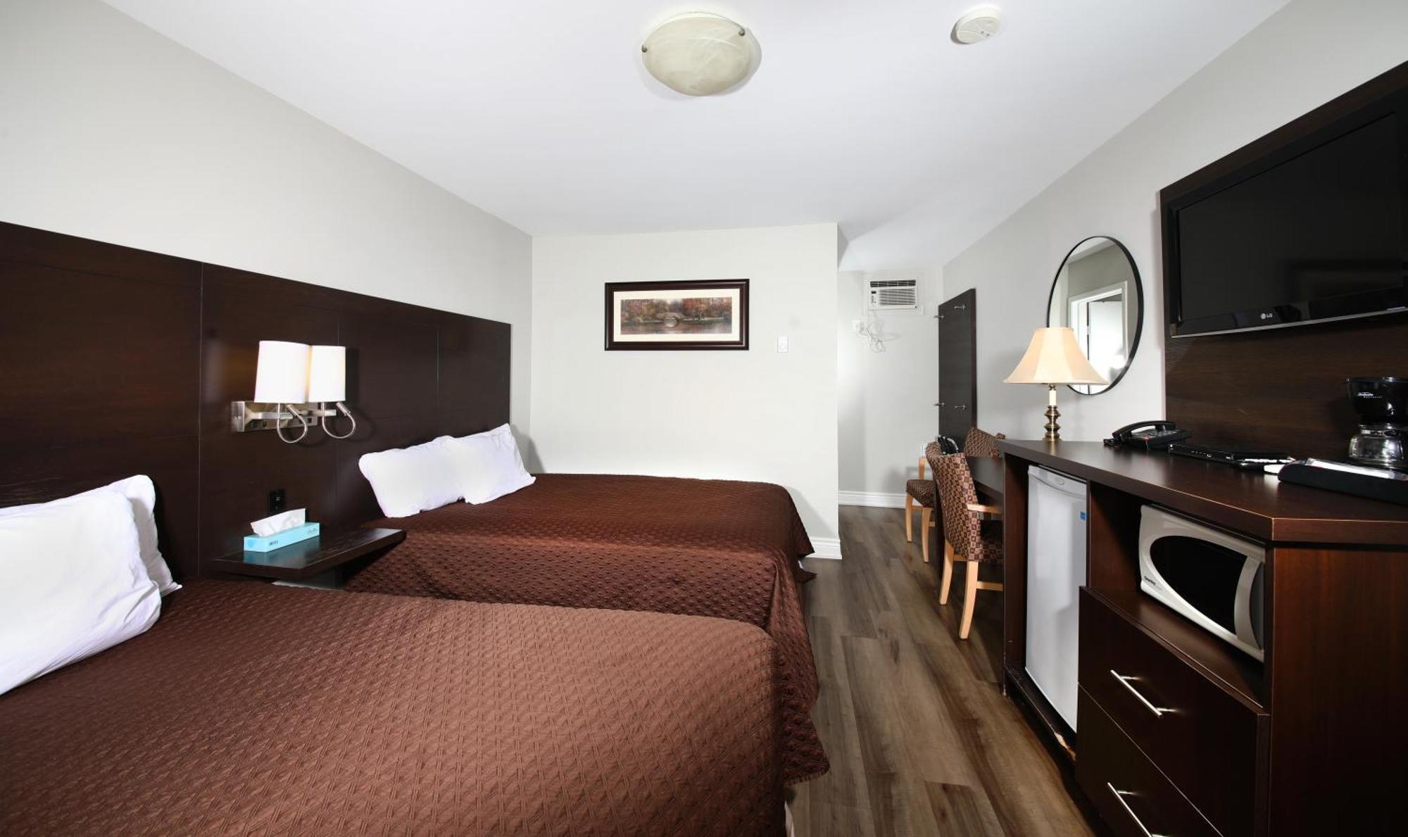 Cedar Lodge Motel Ґодріч Екстер'єр фото