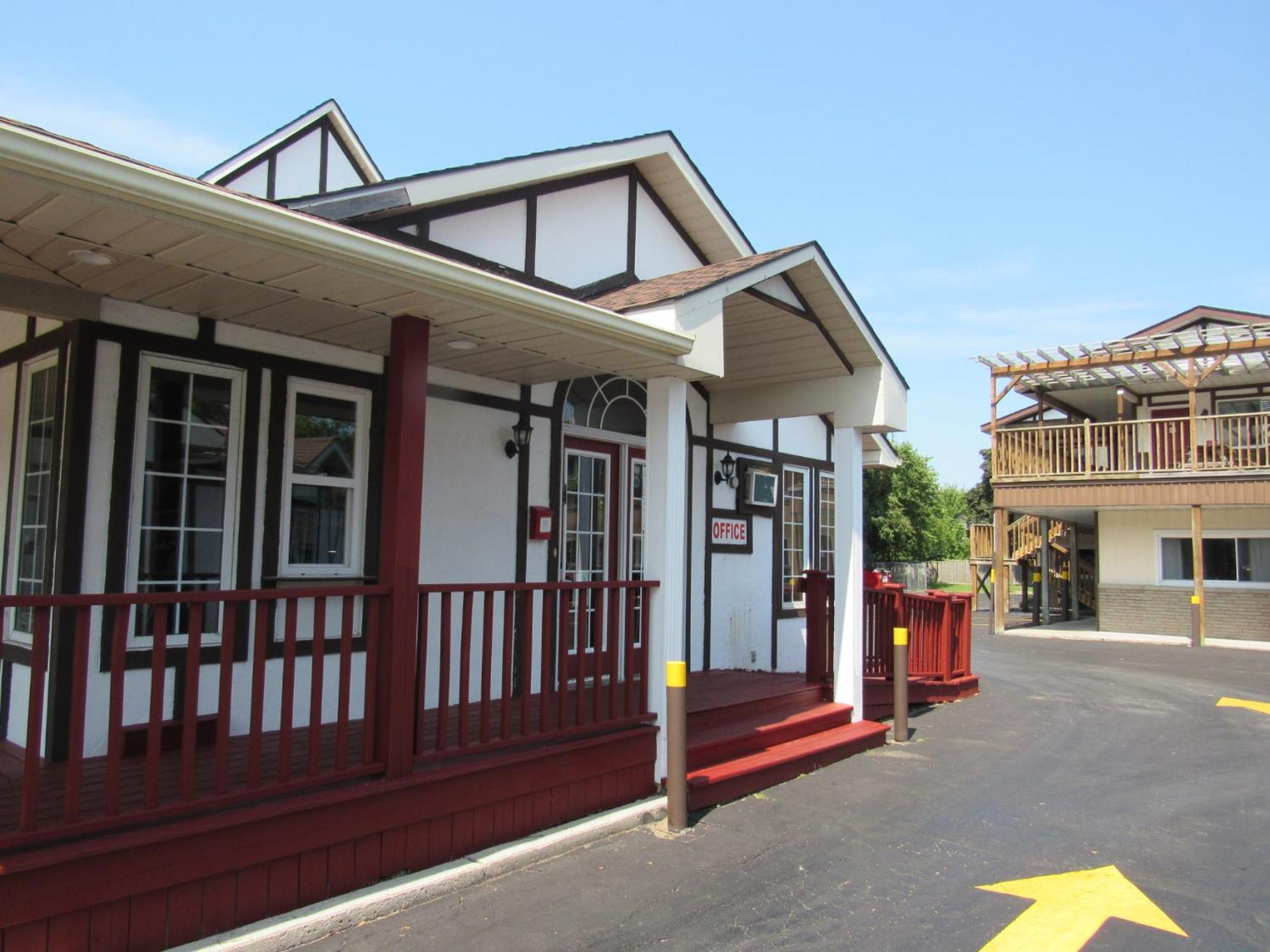 Cedar Lodge Motel Ґодріч Екстер'єр фото