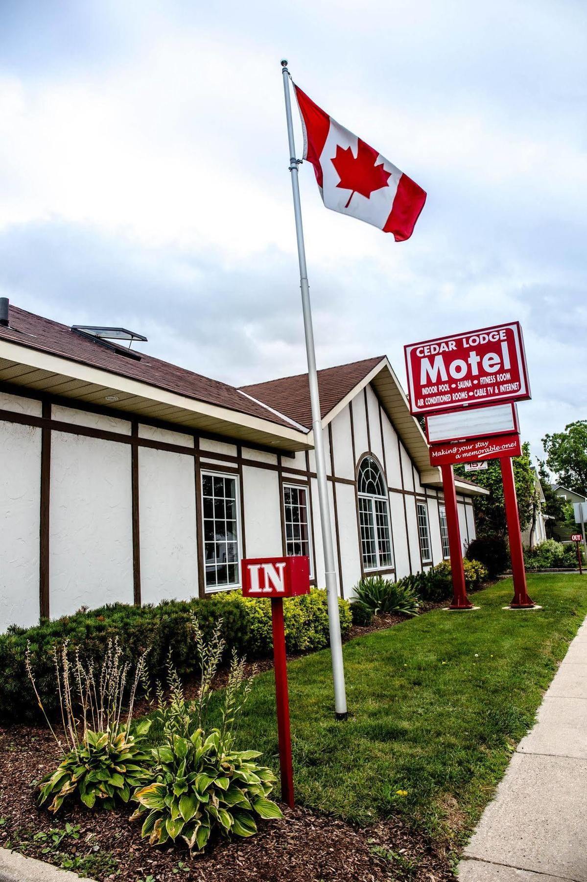 Cedar Lodge Motel Ґодріч Екстер'єр фото
