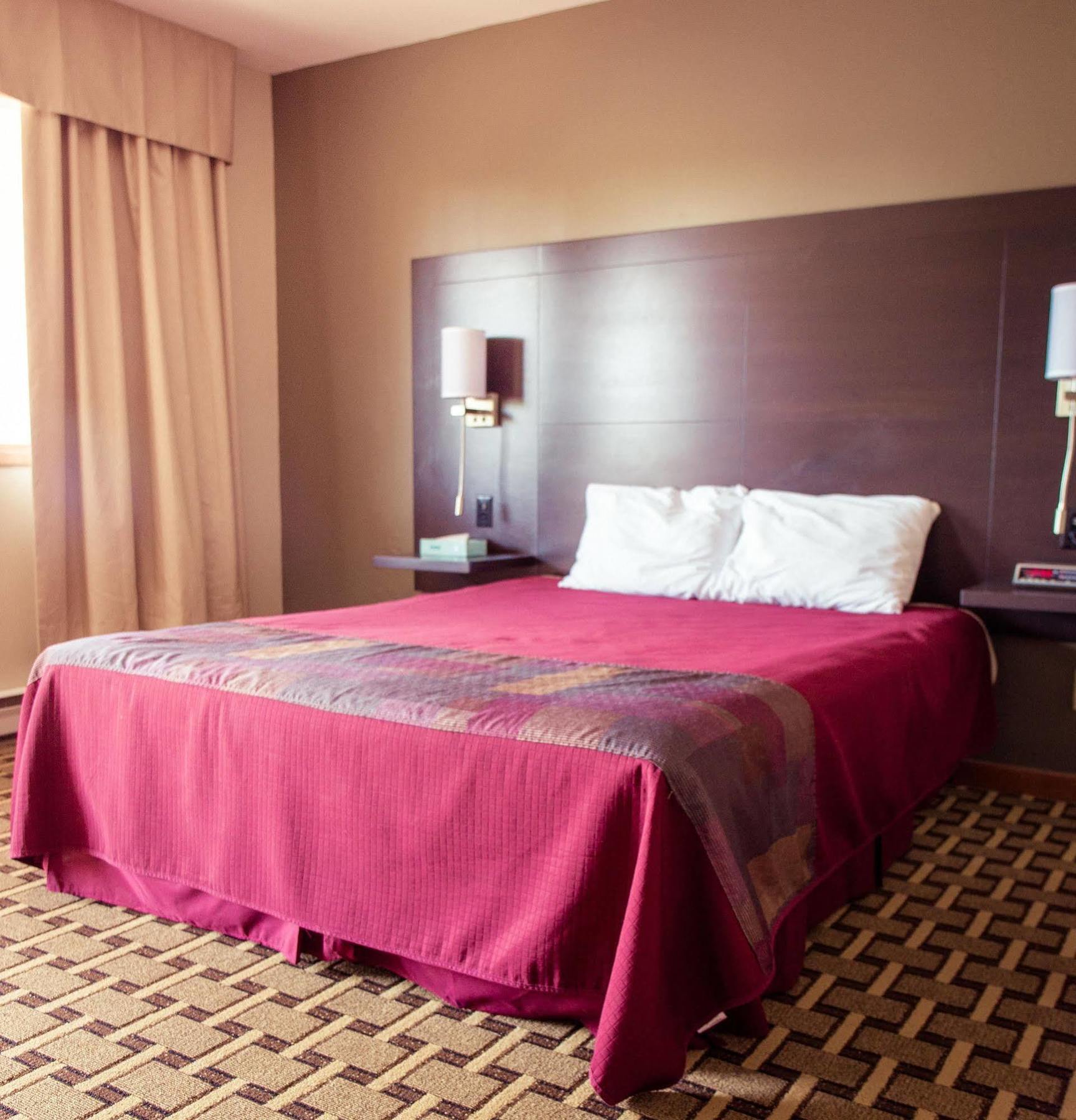 Cedar Lodge Motel Ґодріч Екстер'єр фото